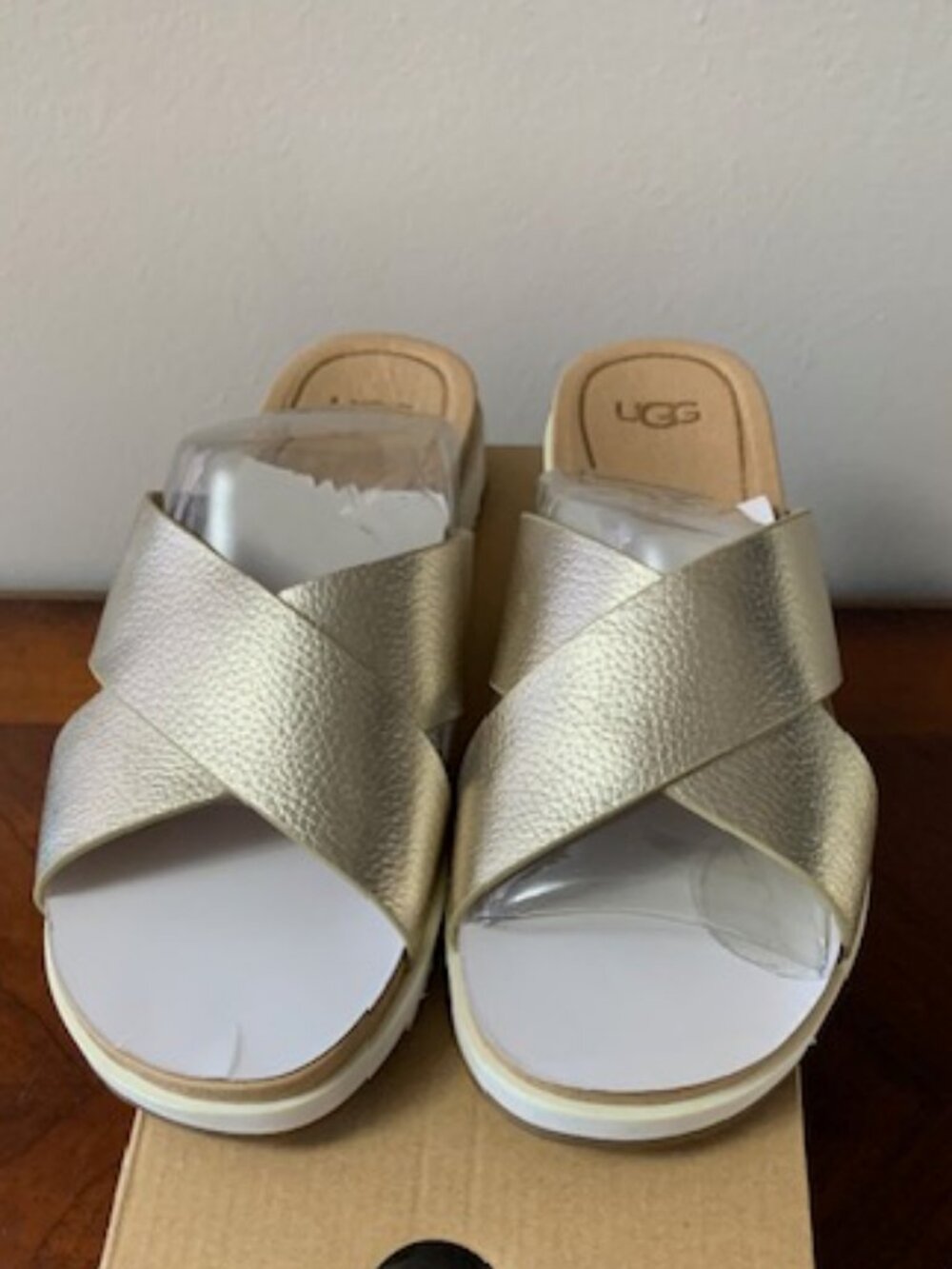 NIB UGG sandals